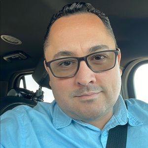 Meet your Posher, Larry